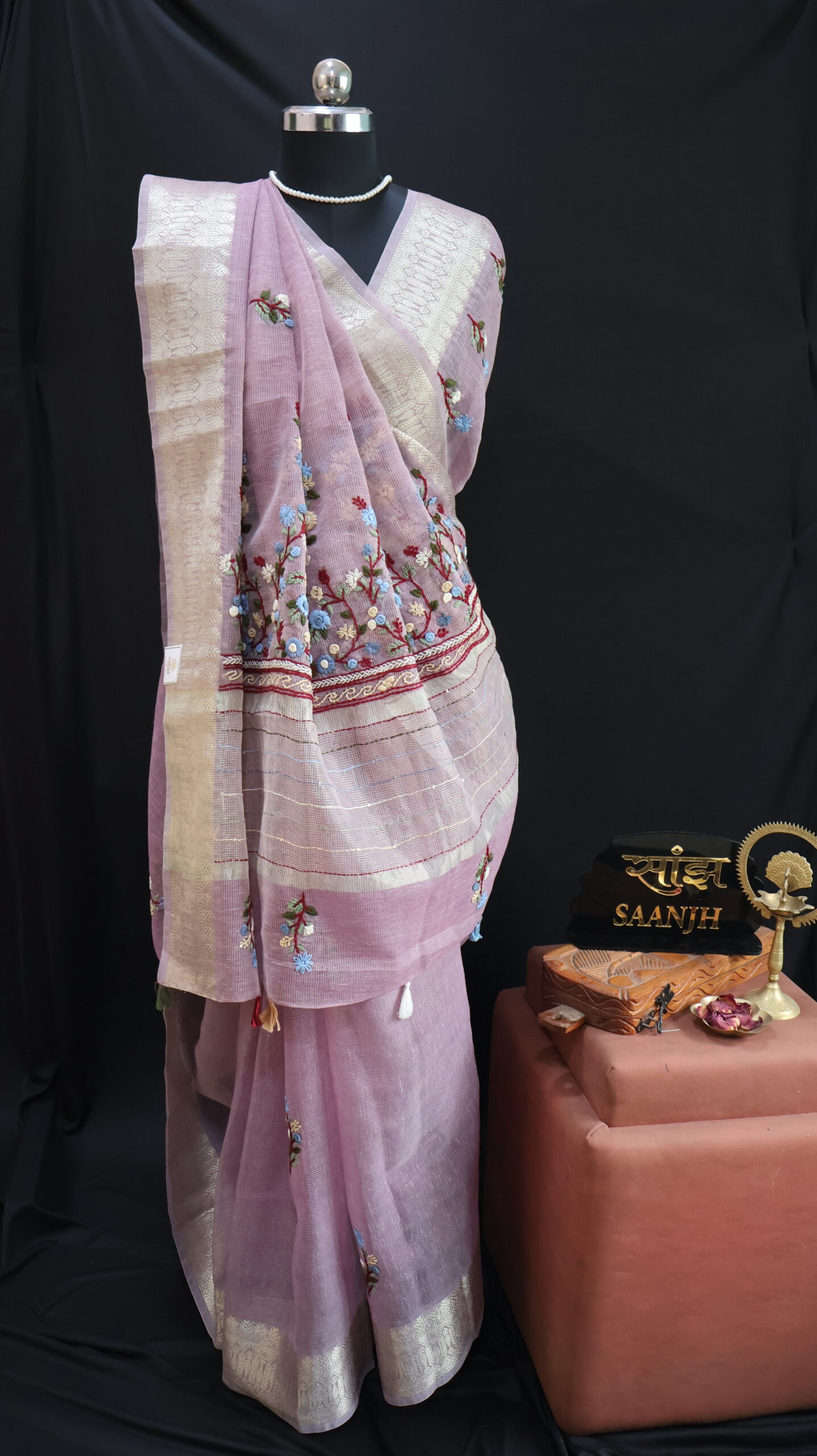 Lavender Kota Tissue Saree with Floral Hand Embroidery & Zari Border - Image 4