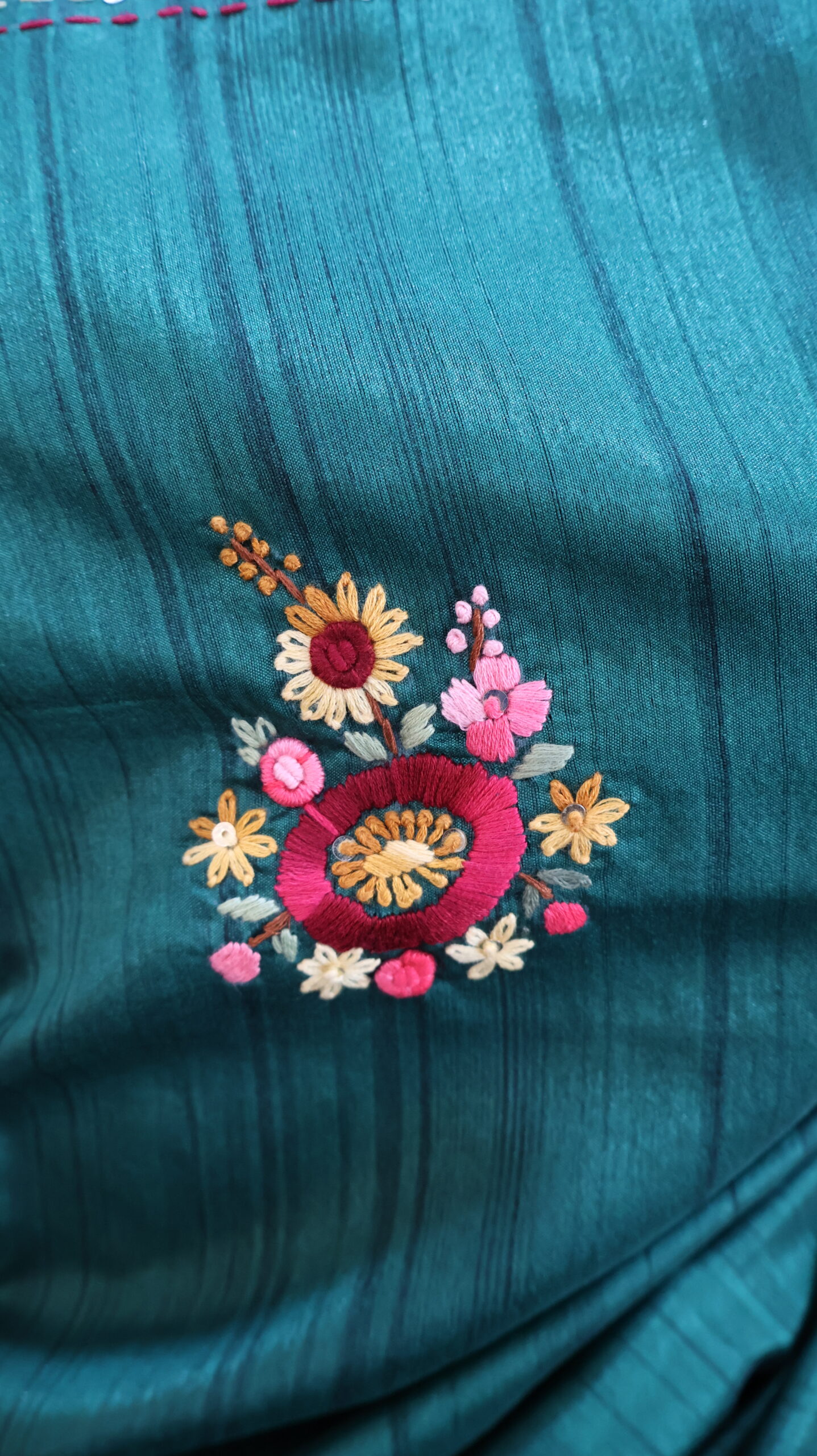 Emerald Green Half Tussar Saree with Handcrafted Floral Embroidery - Image 2